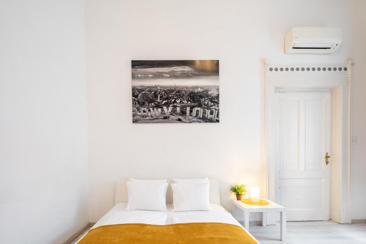 New, High Quality Apartment In The City Center Budapest Extérieur photo