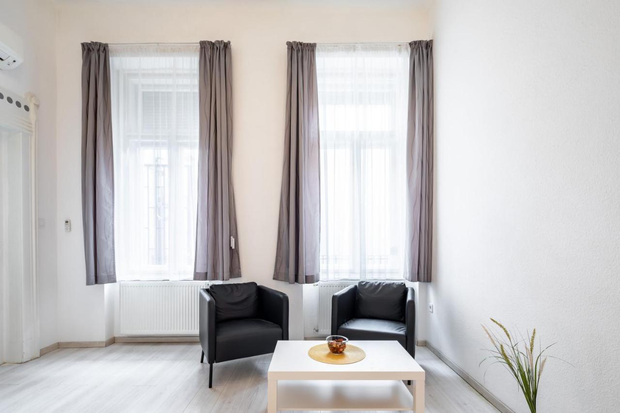 New, High Quality Apartment In The City Center Budapest Extérieur photo
