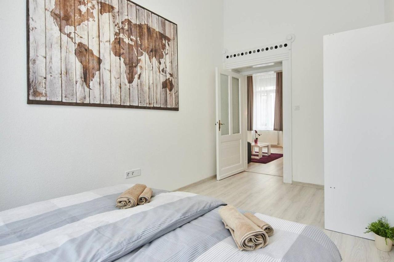 New, High Quality Apartment In The City Center Budapest Extérieur photo
